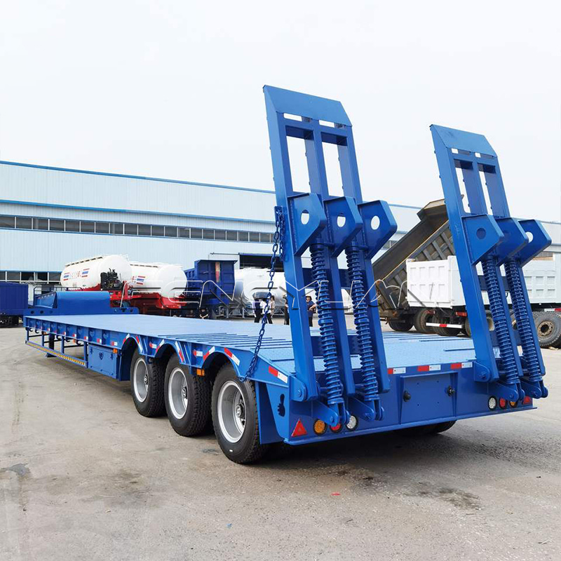 Tri-Axles Lowbed Semi Trailer